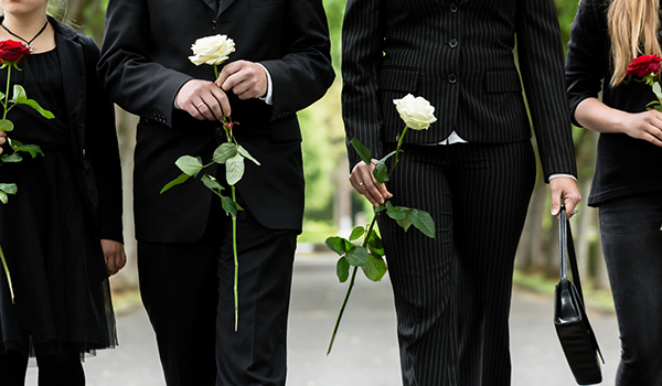 アメリカ 葬式の流れはどのようなものなのか ほりの日本と海外の葬儀の違い究明ブログ